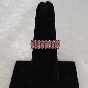 Elegant Pink and Gold Women's Ring.Size 6.